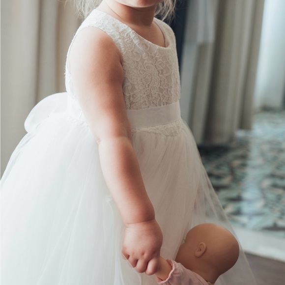 David’s Bridal Flower Girl Dress - Picture 5 of 5